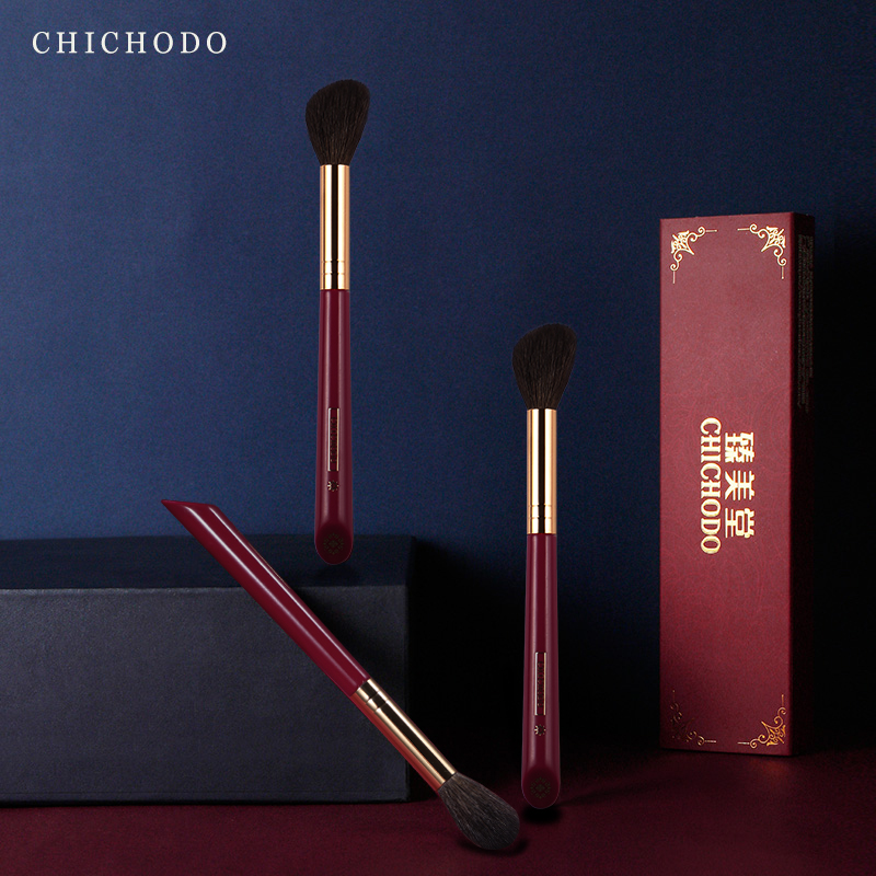 Not sending - Luxurious Red Ro - Luxury Skincare And Makeup Brands recension och pris